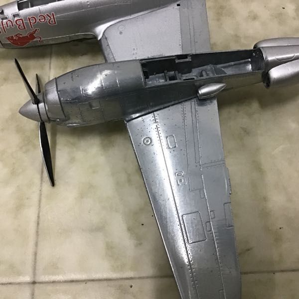 1円〜 破損 ヘルパウィングス 1/72 THE FLYING BULLS Lockheed P-38 ライトニング Reg. N25Yの画像6