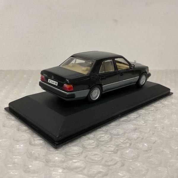 1円〜 ミニチャンプス 1/43 メルセデスベンツ 300E_画像3