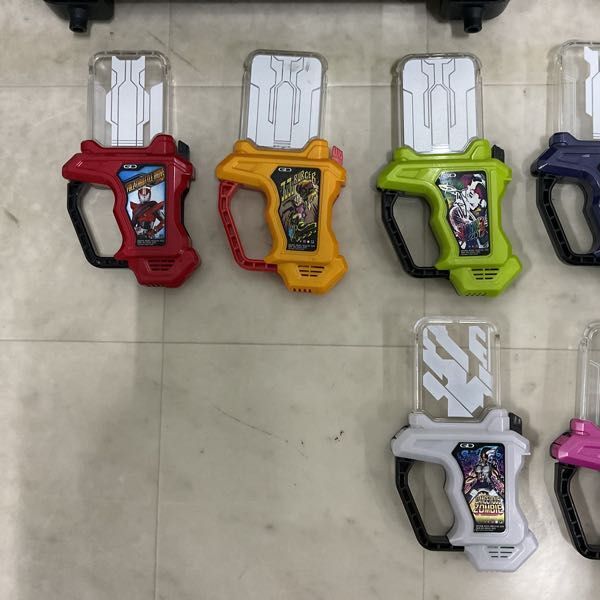 1円〜 バンダイ 仮面ライダーエグゼイド DXライダーガシャットケース プロトゲキトツロボッツガシャット 爆走バイクガシャット 他_画像4