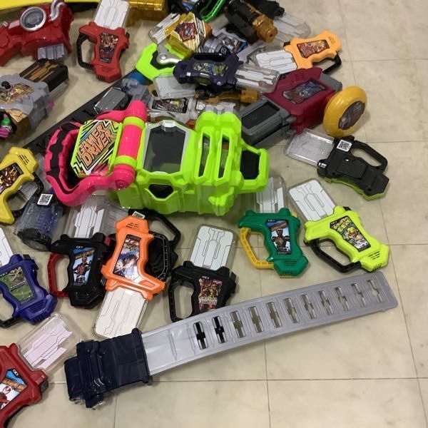 1円〜 訳あり 仮面ライダービルド ビルドドライバー、仮面ライダーエグゼイド ゲーマドライバー、ハイパームテキガシャット 等_画像5