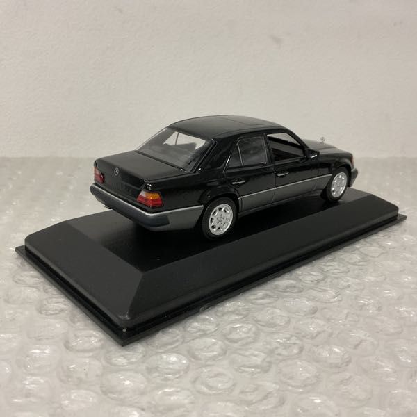 1円〜 ミニチャンプス 1/43 メルセデスベンツ 500E 1990 ブラックメタリック_画像3