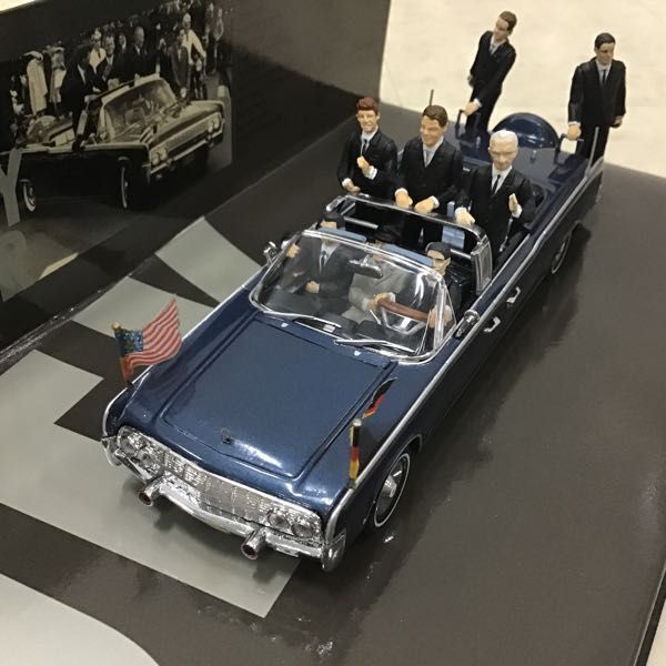 1円〜 ミニチャンプス PRESIDENTIAL VEHICLES 1/43 リンカーン コンチネンタル Presidential Parade Vehicle X-100 ベルリン 1963_画像3