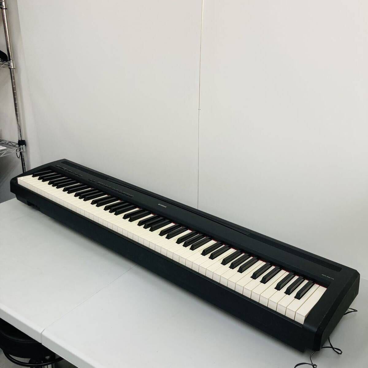 全鍵盤音出し確認済みYAMAHA P-85 電子ピアノ 楽器 ヤマハ キーボード　電源コード付　鍵盤楽器 デジタルピアノ _画像1
