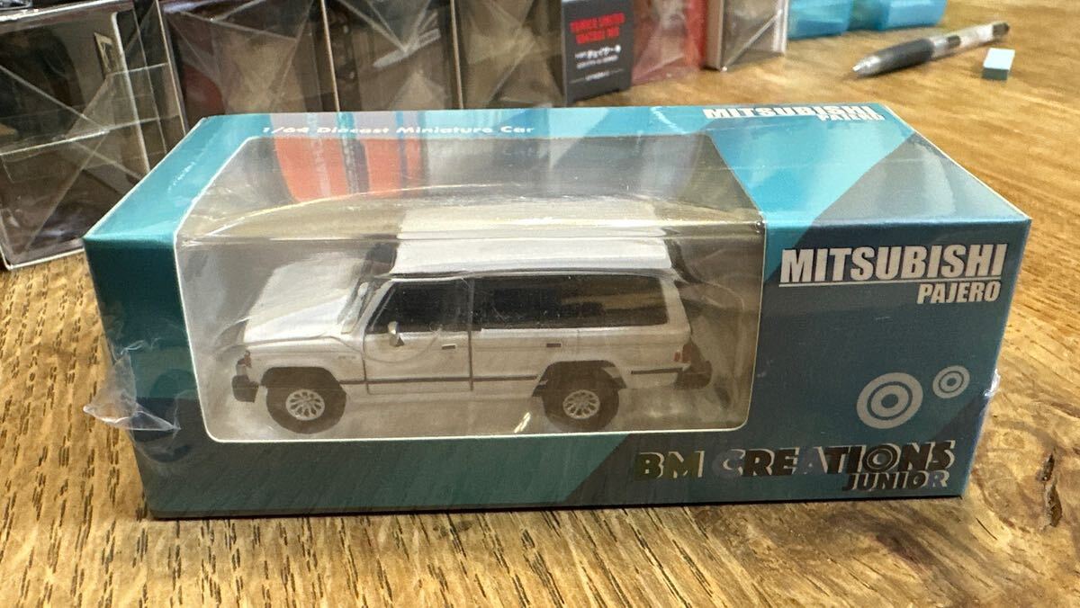 020 BM CREATION JUNIOR 1/64 三菱 パジェロ MK1 白 右ハンドル Pajero MITSUBISHI 64B0188_画像1