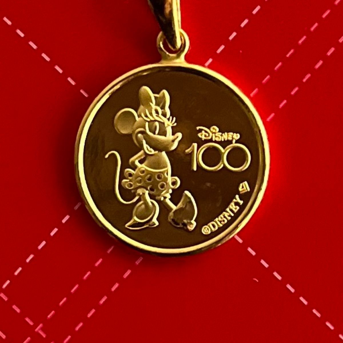 Disney 100周年記念 ミッキー&ミニー 純金 メダル 1/20オンス Disney 100周年記念 ミッキー&ミニー 純金 メダル 1/20オンス