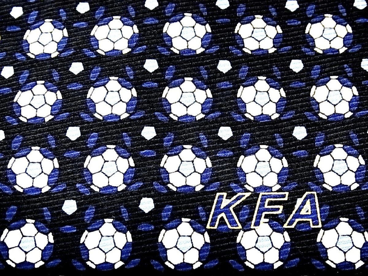 ♪ｂ3175【サッカーボール スポーツ KFA・シルク100％】「美品」ネクタイ♪_画像1