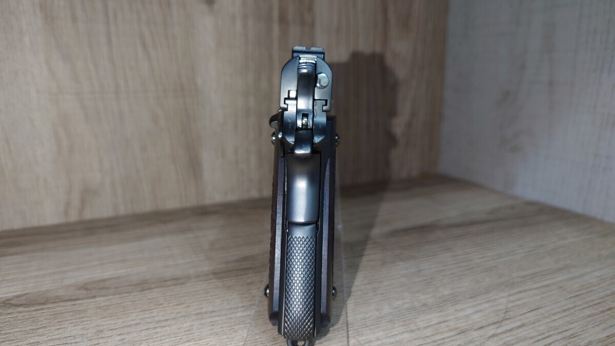 精巧1/2スケール　ミニチュアモデルガン　コルトM1911 ガバメント ガンカラー木製グリップカスタム_画像5