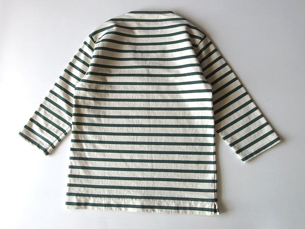 LE TiROiR de DRESSTERIOR Dress Terior France made cloth half edge sleeve V neck cotton border cut and sewn T-shirt L ecru green 
