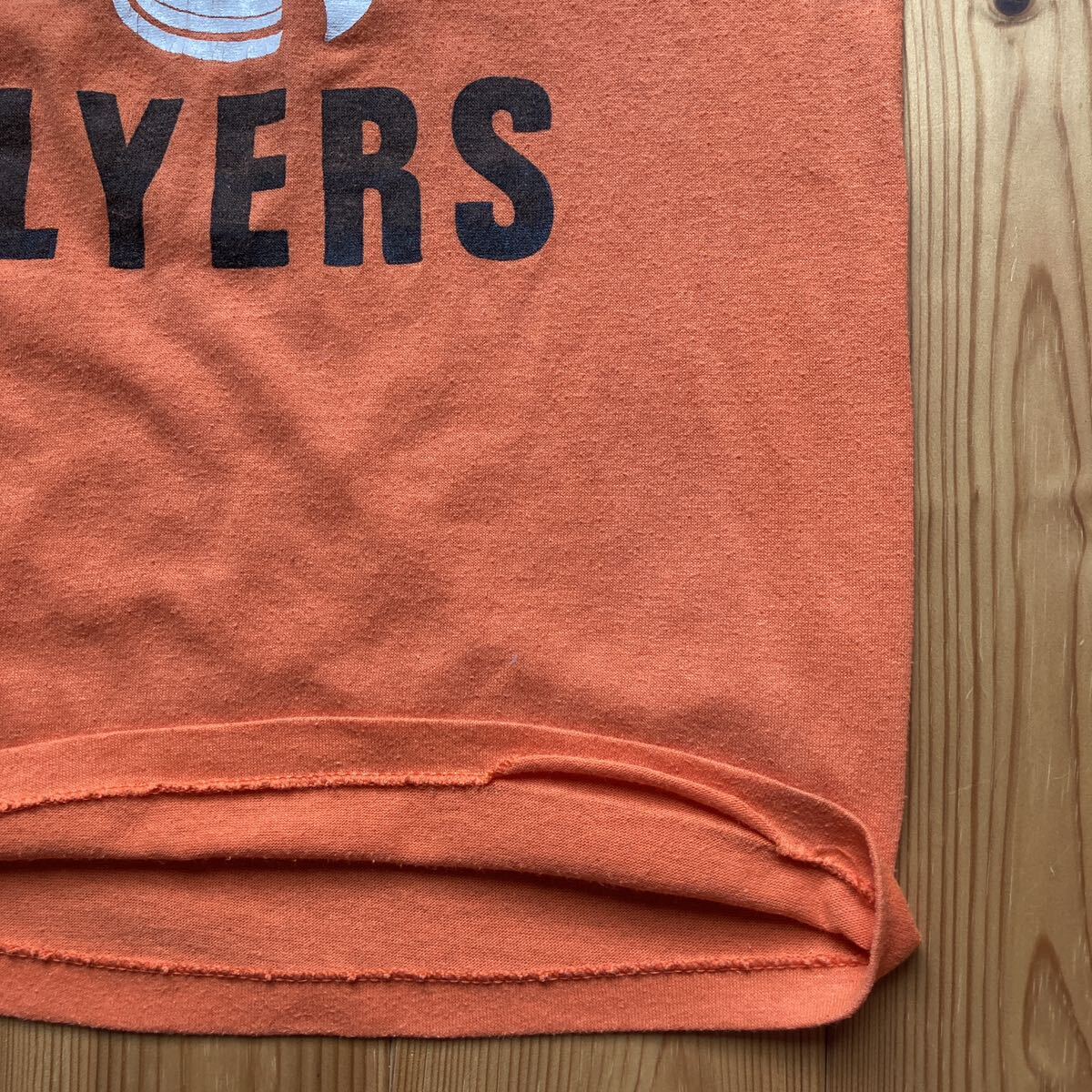 70'Sビンテージ★フィラデルフィア・フライヤーズ Tシャツ★NHL Philadelphia Flyers アメリカ古着/オレンジ S USA製 _画像6