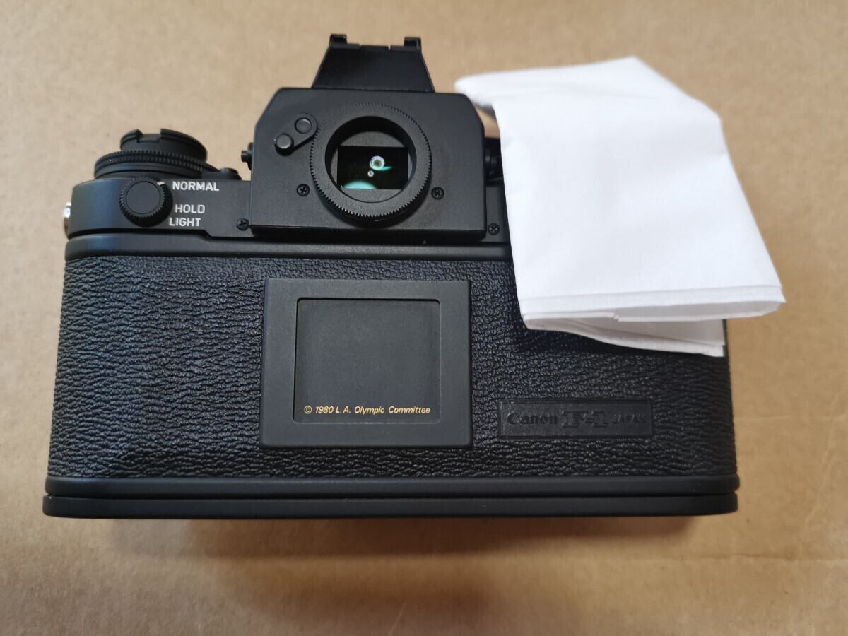CanonキャノンNewF-1　1984年 ロスオリンピックモデル.極美品.NewFD50㎜F1.4_画像3