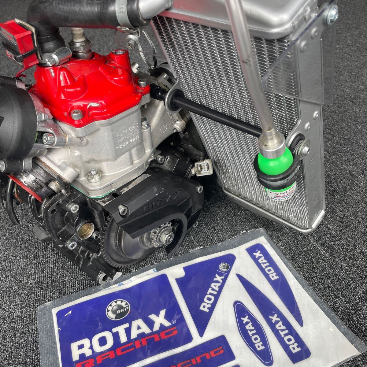 33800円 ROTAX MAX EVO エンジン シニア仕様 中古 良品 - パーツ 33800円 ROTAX MAX EVO エンジン シニア仕様 中古 良品 - パーツ
