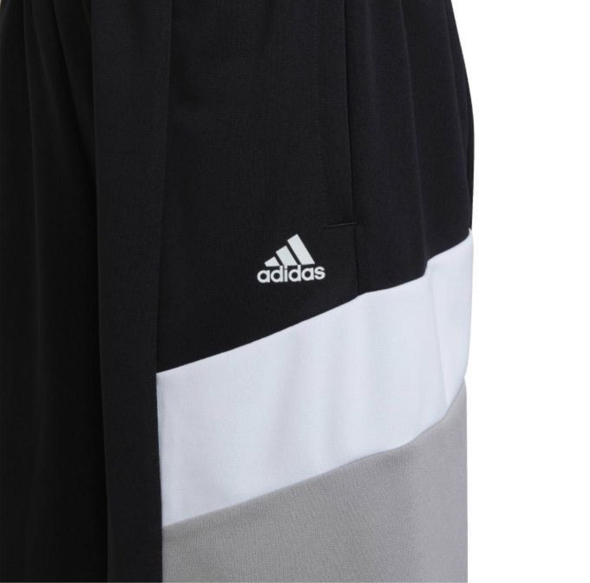 新品★adidasアディダス★140★快適!半袖Ｔシャツ(レッド/赤)・快適素材!!ジャージハーフパンツ(黒/グレー/白)★上下