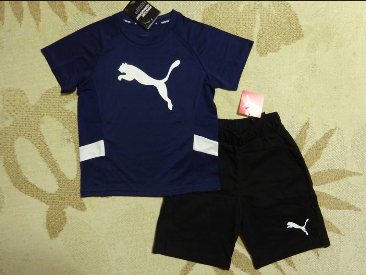 新品★PUMA プーマ★130★スポーティな雰囲気!!快適素材!!Tシャツ(ネイビー/紺)・ロゴハーフパンツ(ブラック黒)★上下