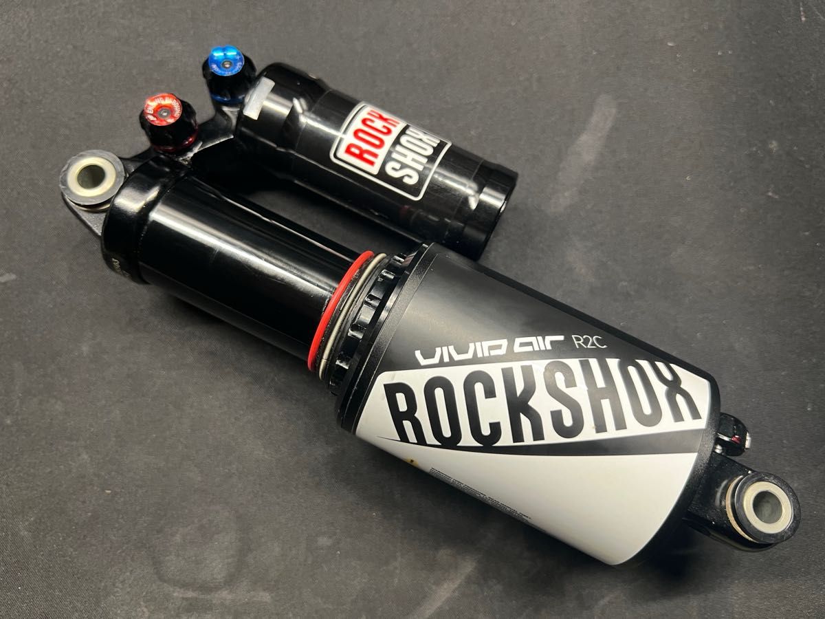 ロックショックス ROCK SHOX Vivid Air R2C 200X57 低走行品 ロックショックス ROCK SHOX Vivid Air R2C 200X57 低走行品