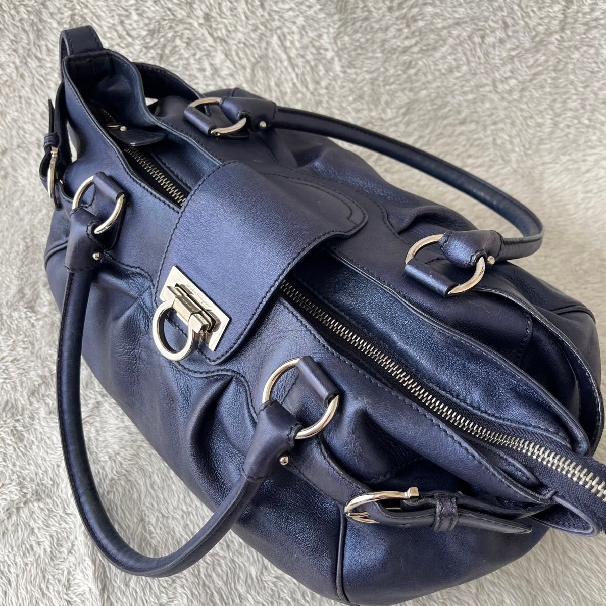 【中古・極美品】Salvatore Ferragamo サルヴァトーレフェラガモ ハンドバッグ トートバッグ ガンチーニ　マリッサ