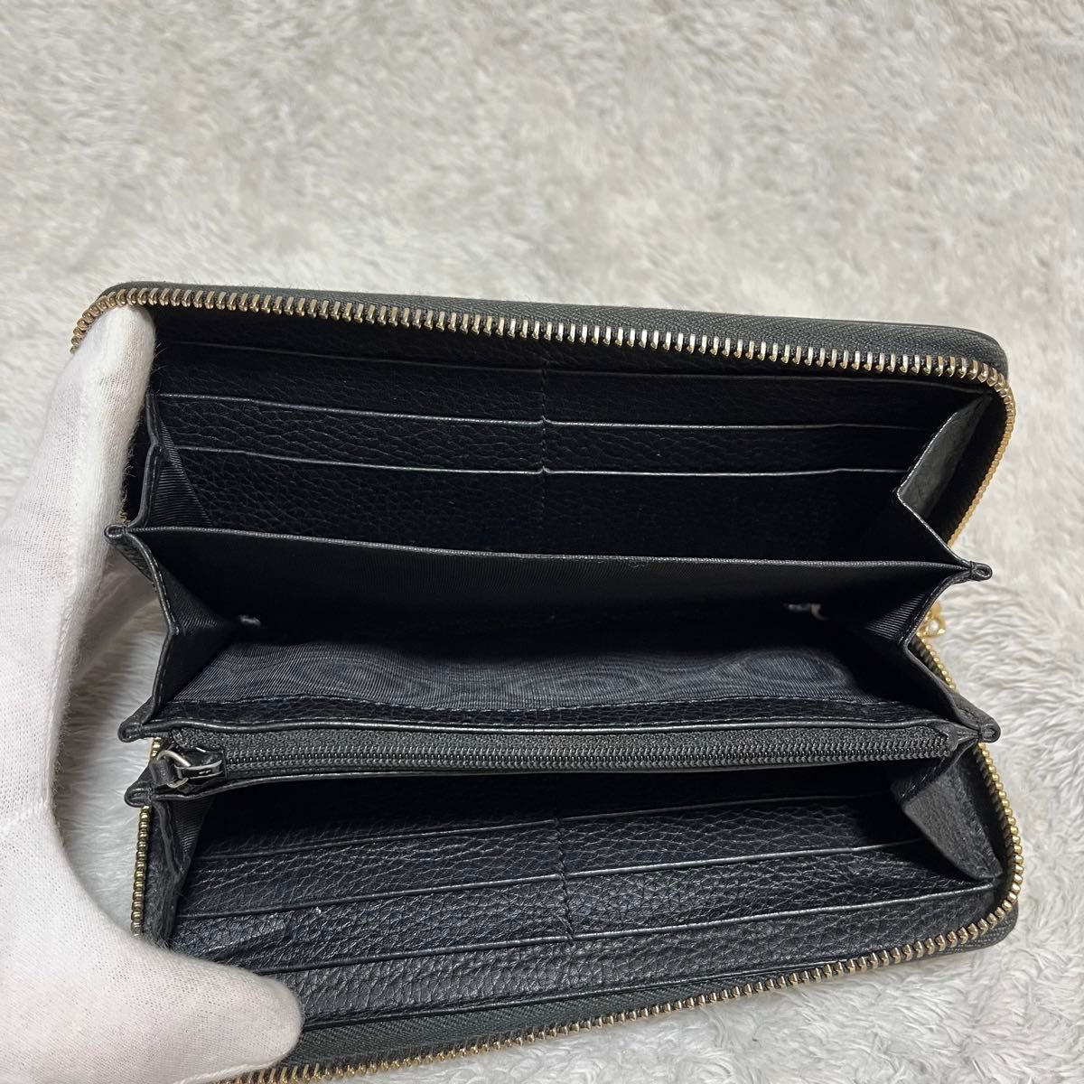 GUCCI グッチ ラウンドファスナー 長財布 バンブー タッセル GUCCI グッチ ラウンドファスナー 長財布 バンブー タッセル
