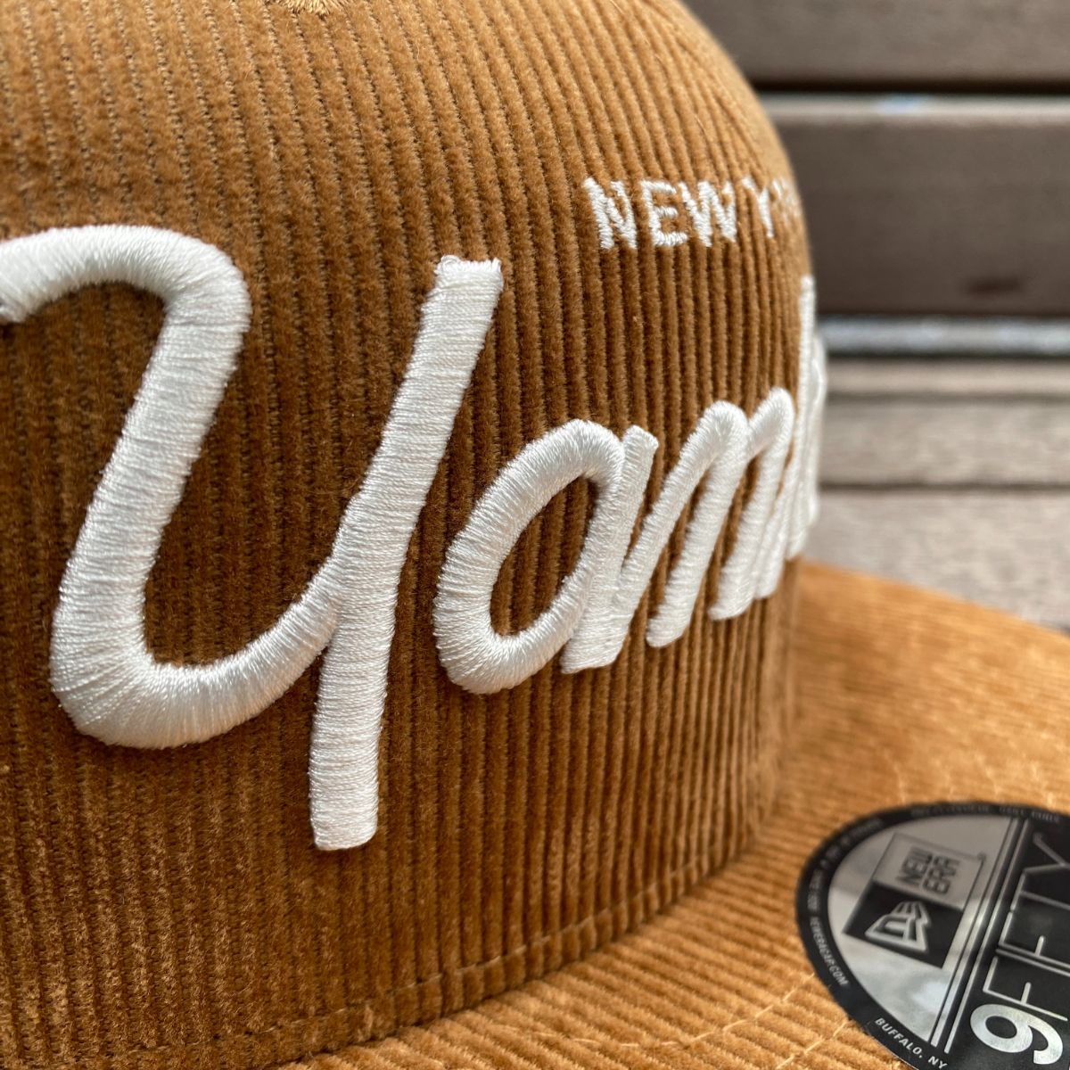 USA正規品 Newera ニューエラ MLB ニューヨーク ヤンキース NY Yankees コーデュロイ スナップバックキャップ 9FIFTY サイズ調節可能_画像2