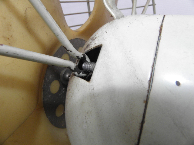 93 東芝 扇風機 可動品 / 昭和レトロ 芝浦 当時物 古道具 カフェ 洋館 家電 ビンテージ アンティーク 古い 昔の画像8