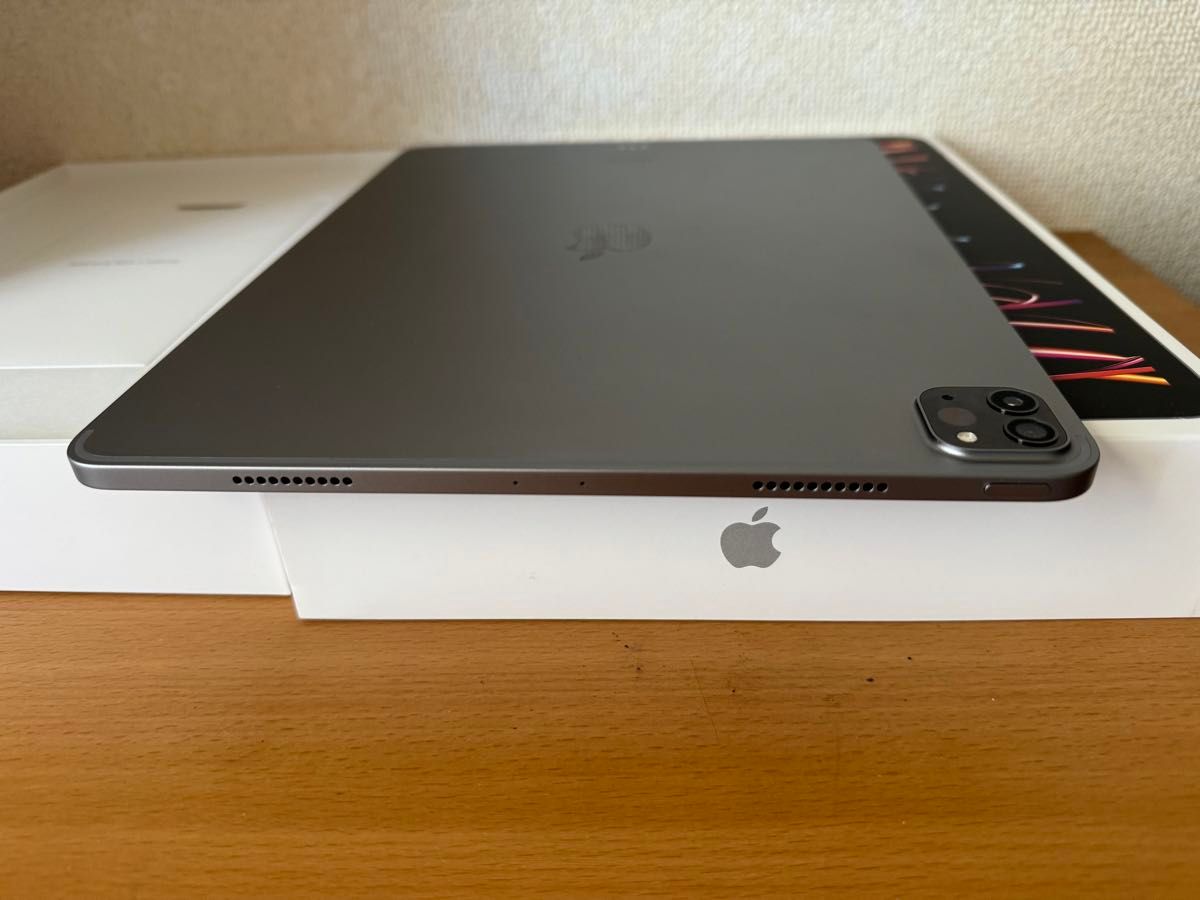 美品 】iPad Pro 12 9インチ 第6世代 Wi-Fi 256GB スペース 美品 】iPad Pro 12 9インチ 第6世代 Wi-Fi 256GB スペース