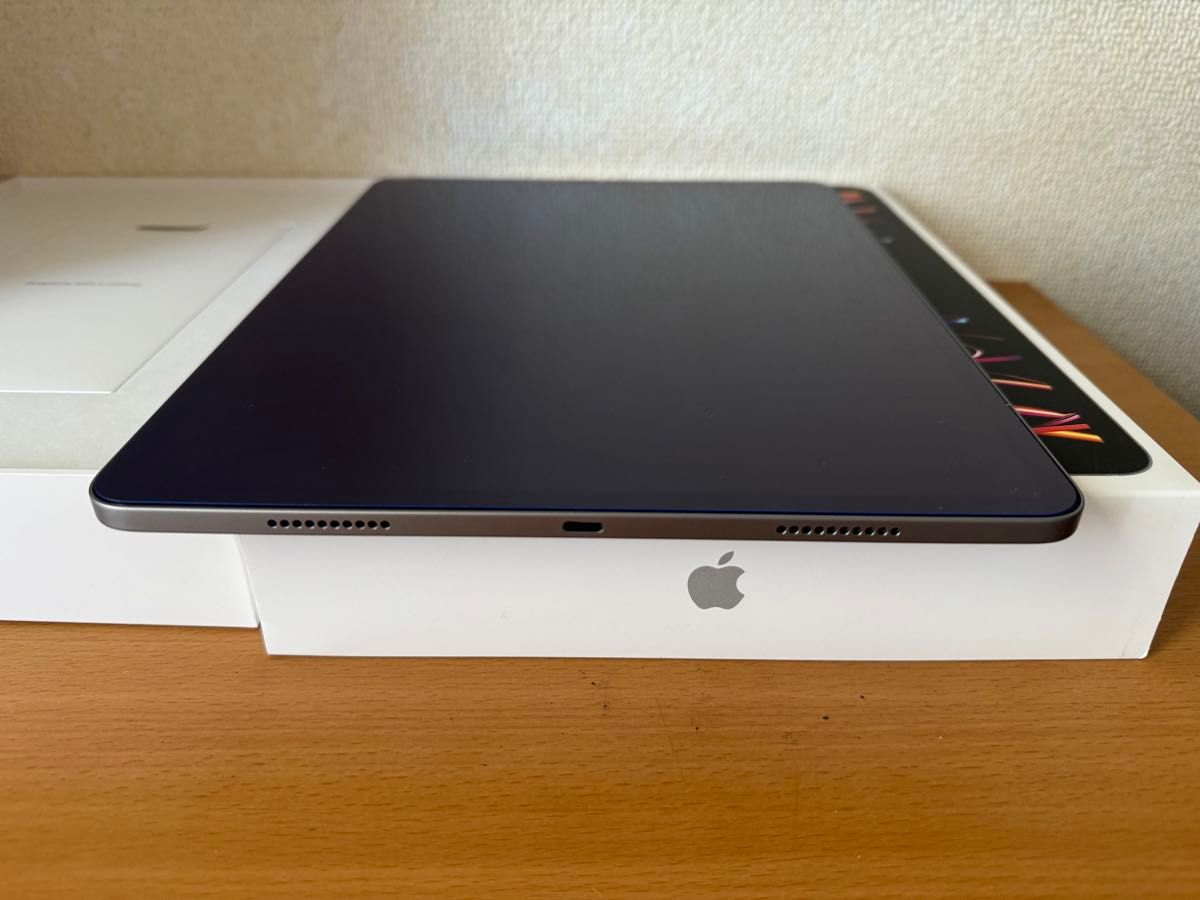 【美品 】iPad Pro 12.9インチ 第6世代 Wi-Fi 256GB スペースグレイ MNXR3J/A A2436