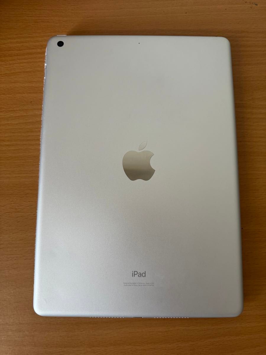 iPad 第7世代 Wi-Fiモデル 32GB シルバー MW752J/A A2197  動作確認済