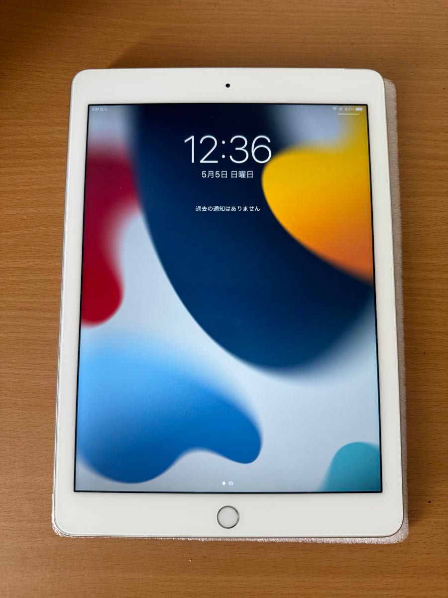 iPad Air 第2世代 Wi-Fi + Cellular 128GB シルバー MGWM2J/A A1567 動作確認済