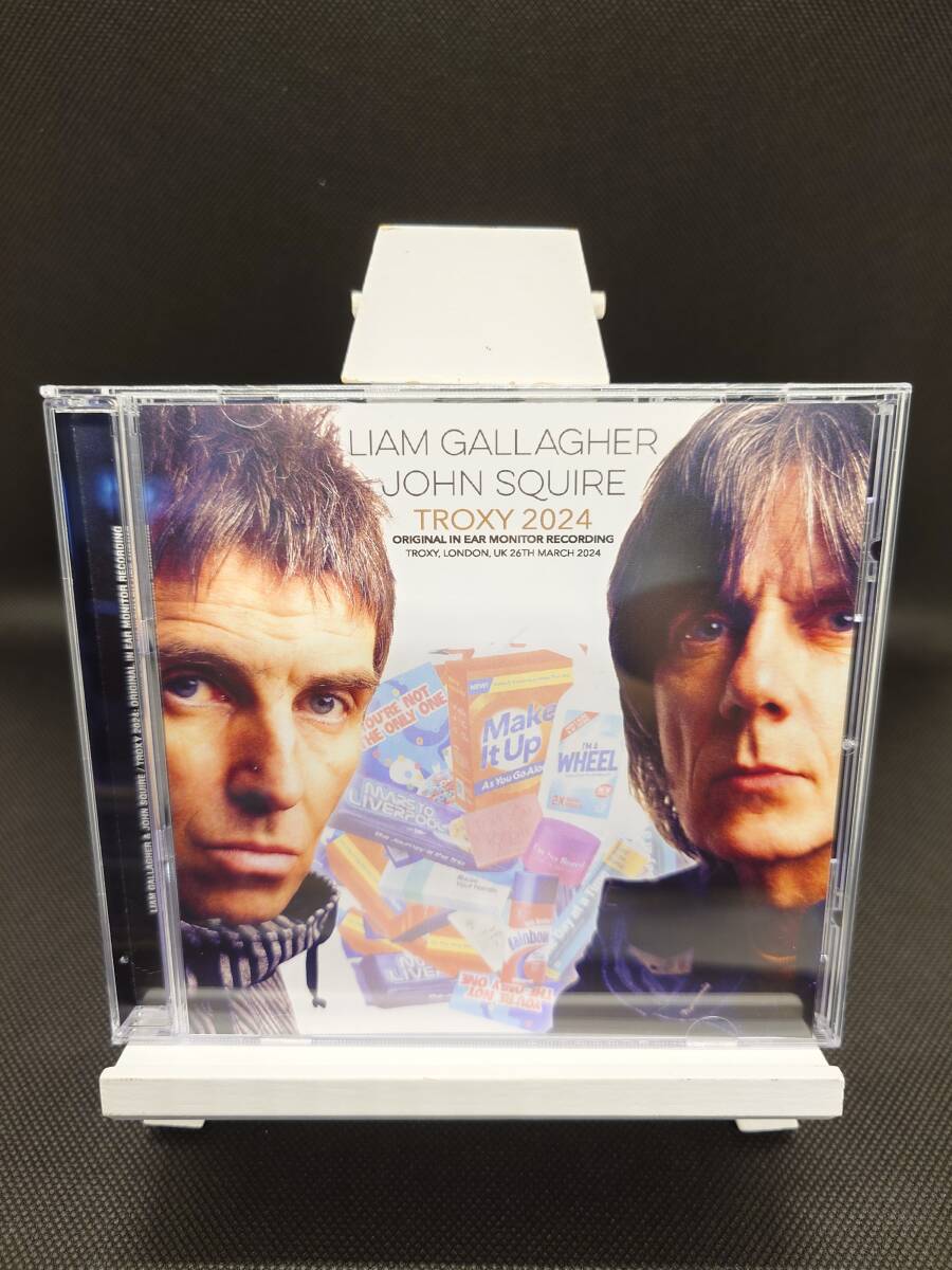 【送料無料】美品 Liam Gallagher ＆ John Squire リアム・ギャラガー Troxy 2024 ： Original In Ear Monitor Recordingの画像1