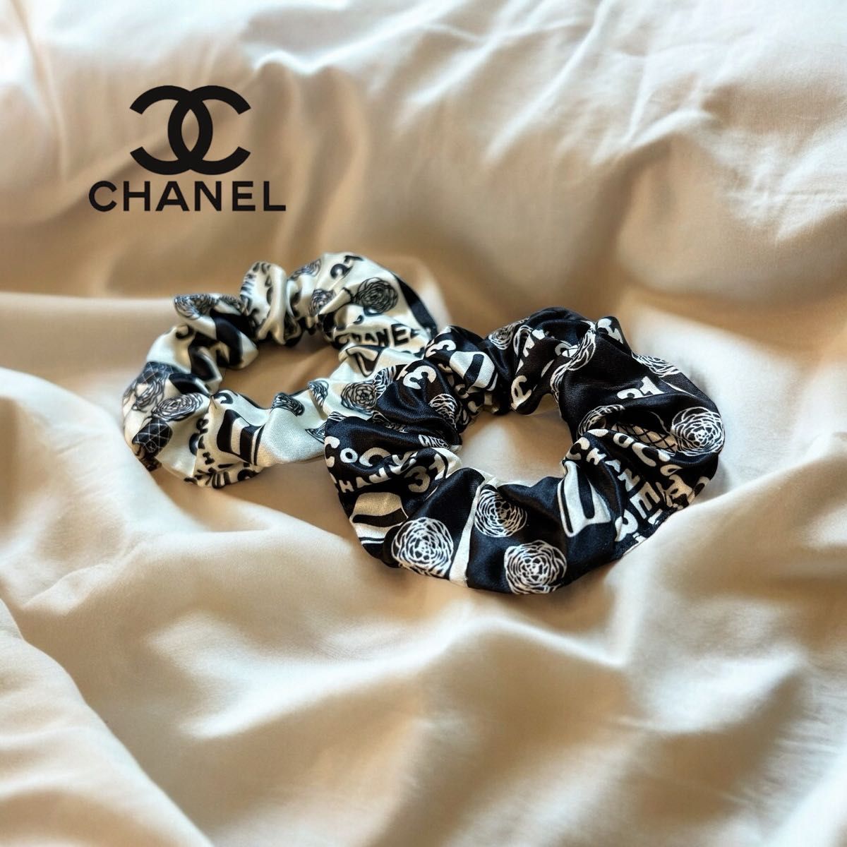 シャネル CHANEL ヘアゴム シュシュ ノベルティ 2個セット シャネル CHANEL ヘアゴム シュシュ ノベルティ 2個セット
