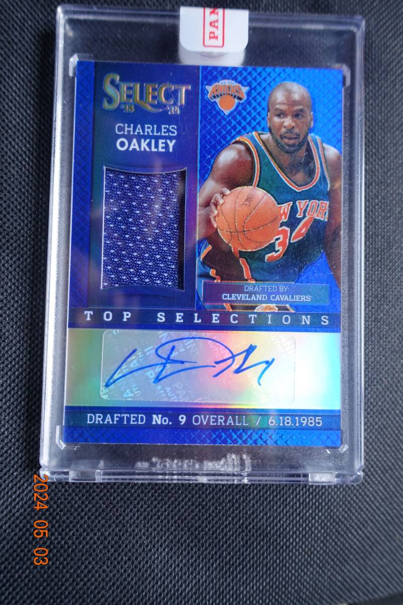 Charles Oakley 2013-14 Panini Select   Top Sellections Jersey Autographs Prizm Blue #21/49の画像1