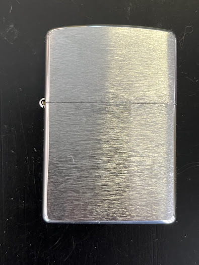 未使用　Zippo スタンダードモデル　 USA 希少 レア デッドストック 2004年製造_画像1