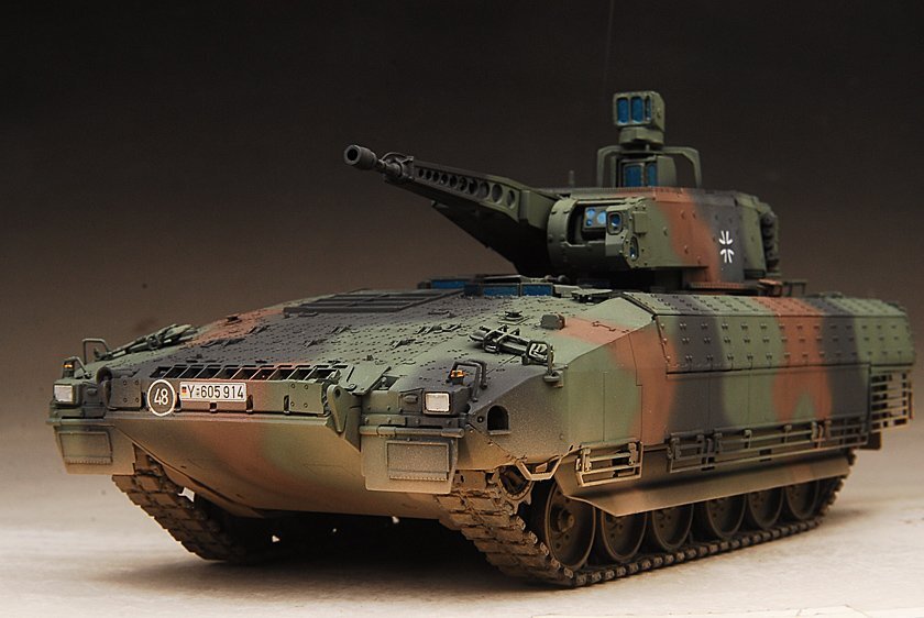 維1/35/ドイツ連邦軍 重歩兵戦闘車 PUMA 模型完成品B343_画像2