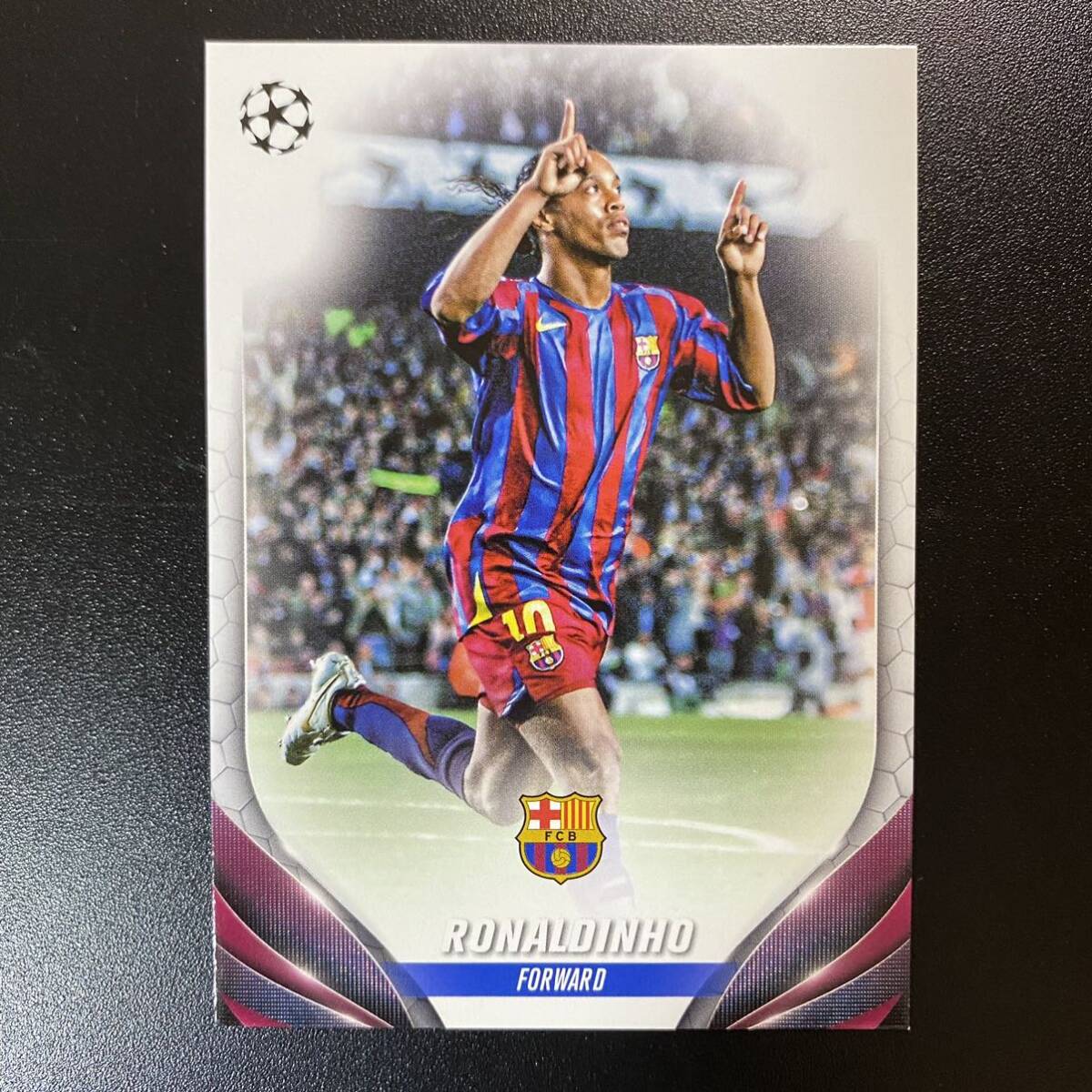 Ronaldinho 2023-24 Topps UEFA Club Competitions Image Variation SP Barcelona ロナウジーニョの画像1