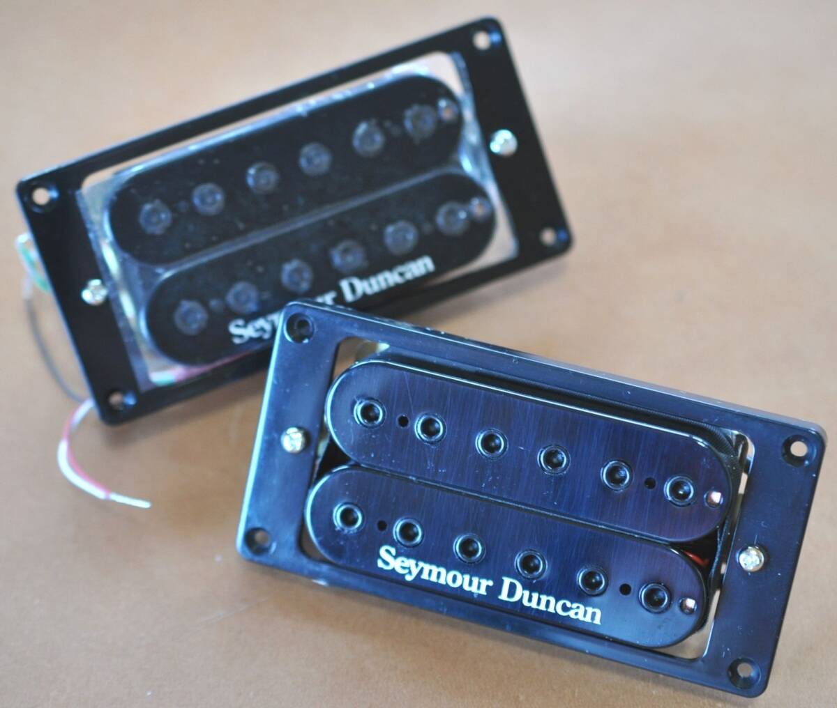 Seymour Duncan PU COVER + ピックアップ １セット２個 _画像2