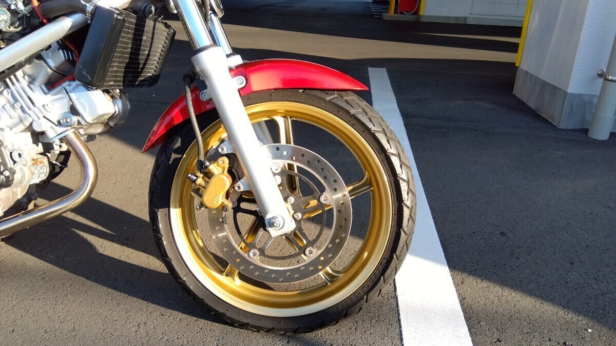 HONDA　VTR250-2　MC33-140　4124km　社外マフラー　新品ミラー　エンジンオイル/プラグ交換済　チェーン清掃調整済　自賠責付き　即決　_画像6