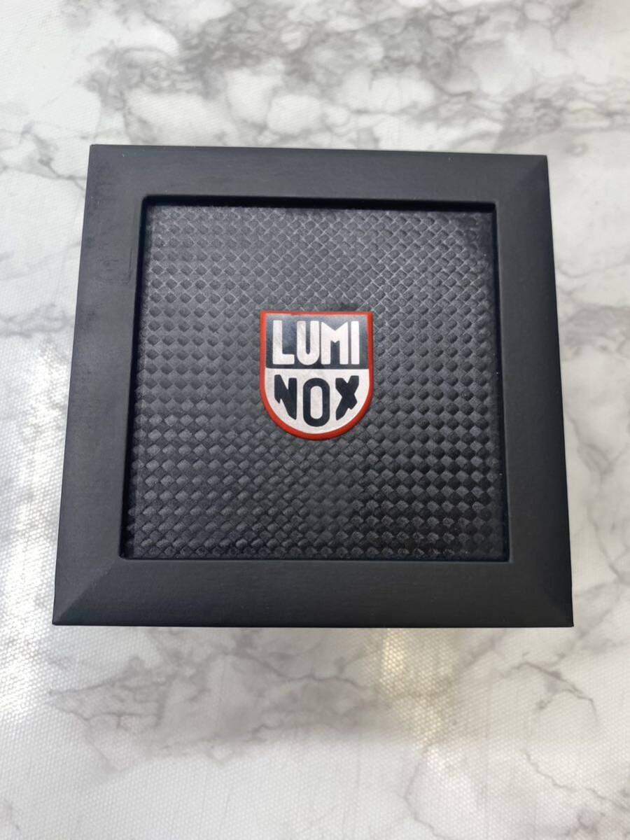 44029【自宅保管品】LUMINOX ルミノックス 空箱 ウォッチケース 説明書 ベルトコマの画像10