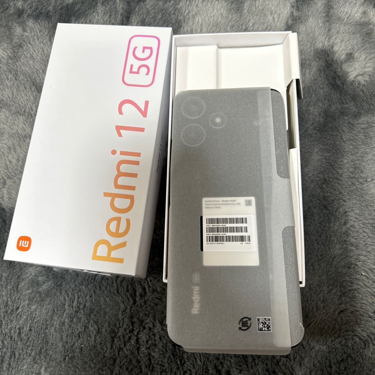 Redmi 12 5Gミッドナイトブラック_画像3