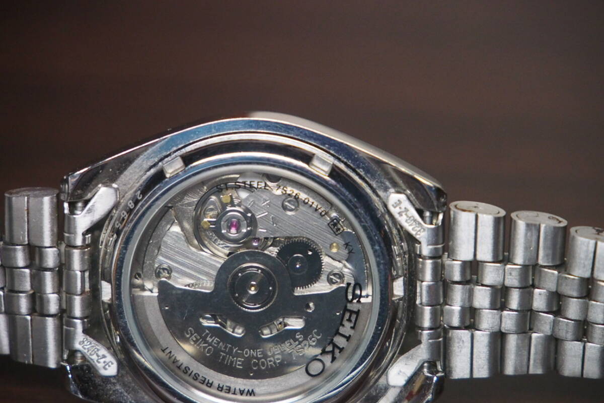 腕時計　セイコー5　7S26-04L4 R 2　5盾ダイヤル　逆輸入　バックスケルトン　SEIKO5　自動巻き　メカニカル_画像6