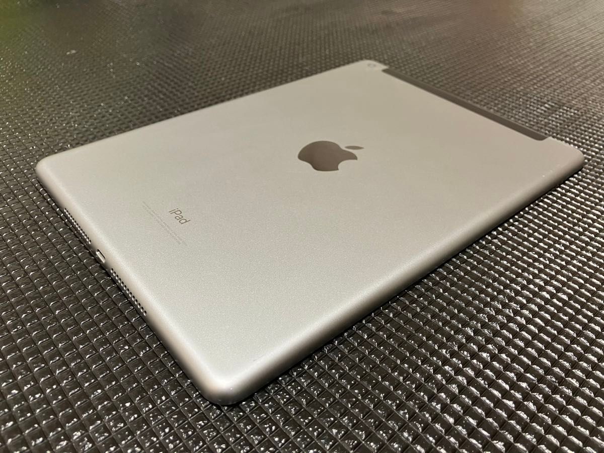 iPad 第6世代 32gb Wifi cellular au利用◯ バッテリー最大容量99.0%