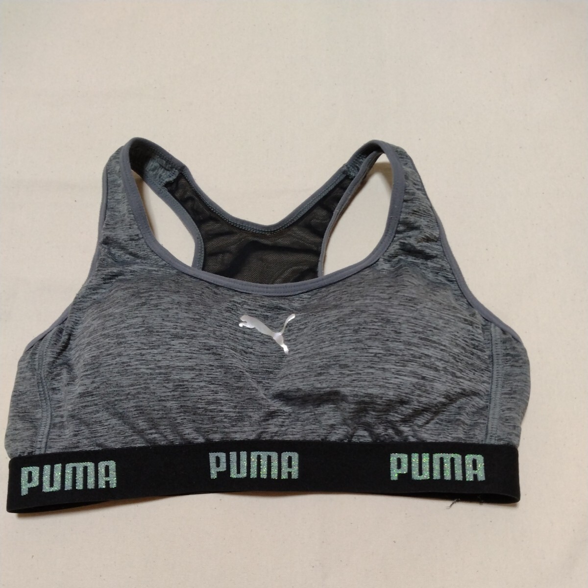 PUMA スポーツインナー　サイズM ヨガ フィットネス　ピラティス　ブラック_画像1