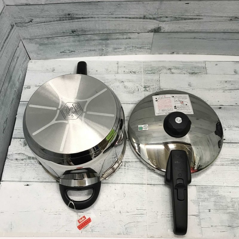 箱付き ＦＩＳＳＥＬＥＲ フィスラー ドイツ製 ステンレス フィスラーロイヤル 圧力鍋 ２２ｃｍ 調理 器具 シルバー ギフト/208_画像3