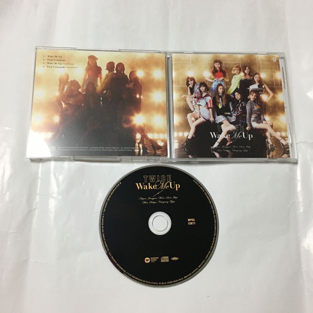 送料込み　TWICE　トゥワイス　CD　3個セット　☆TWICEcoaster Lane 2☆　＆　☆Wake Me Up☆　＆　MISAMO　☆Masterpiece☆　K-POP
