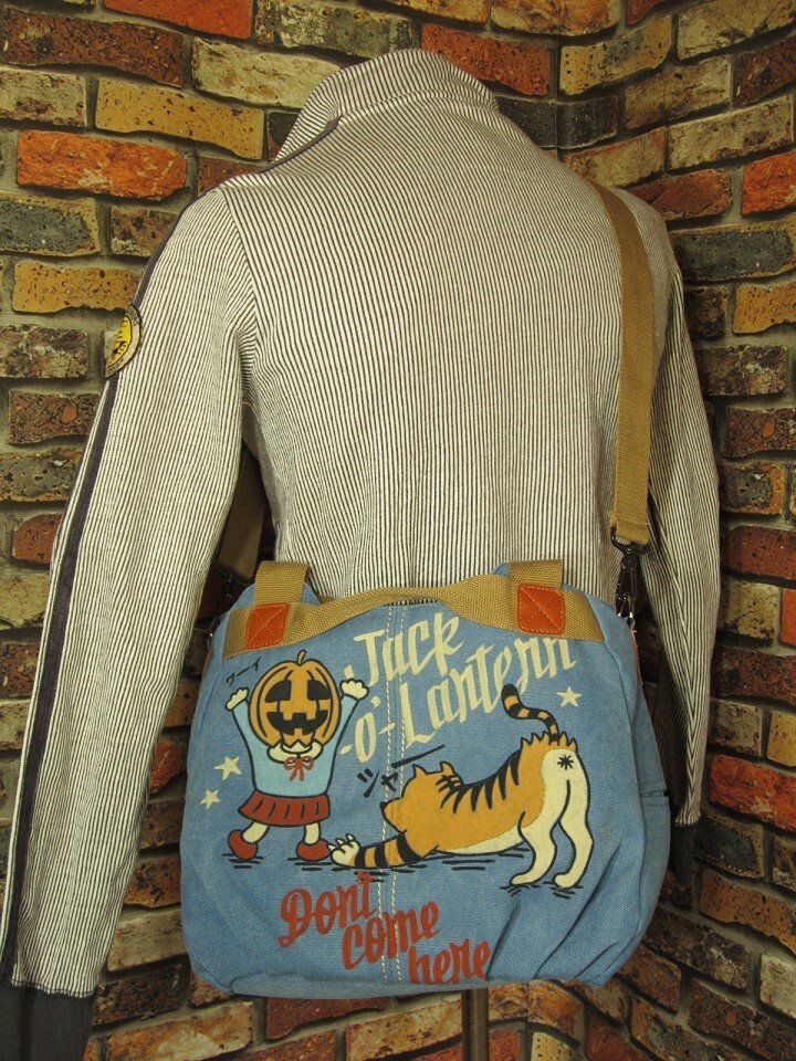  брезент ручная сумочка Halloween кошка 2way сумка на плечо голубой плечо .. ручная сумка парусина хлопок рука краска сосна холм ..