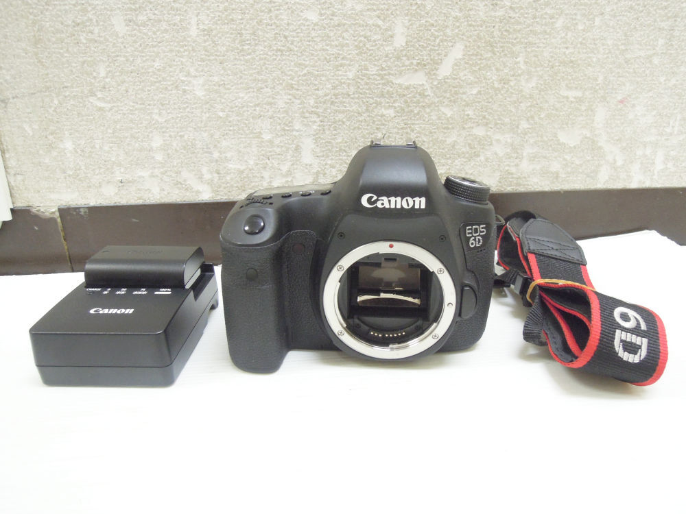 2182) Canon キャノン EOS 6D デジタル一眼レフカメラ ボディ の画像1