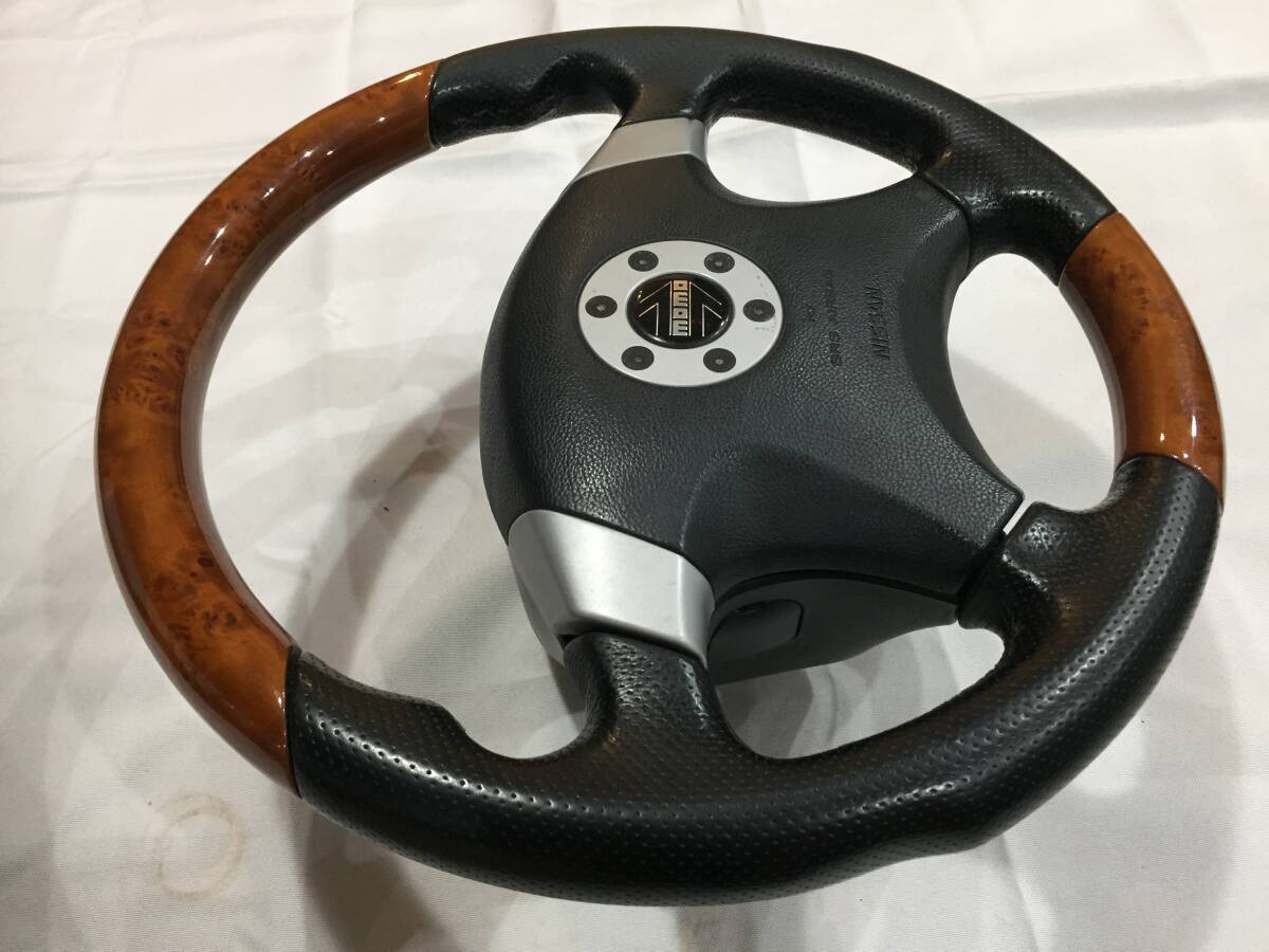 * Nissan original OP MOMO wood combination leather steering gear 