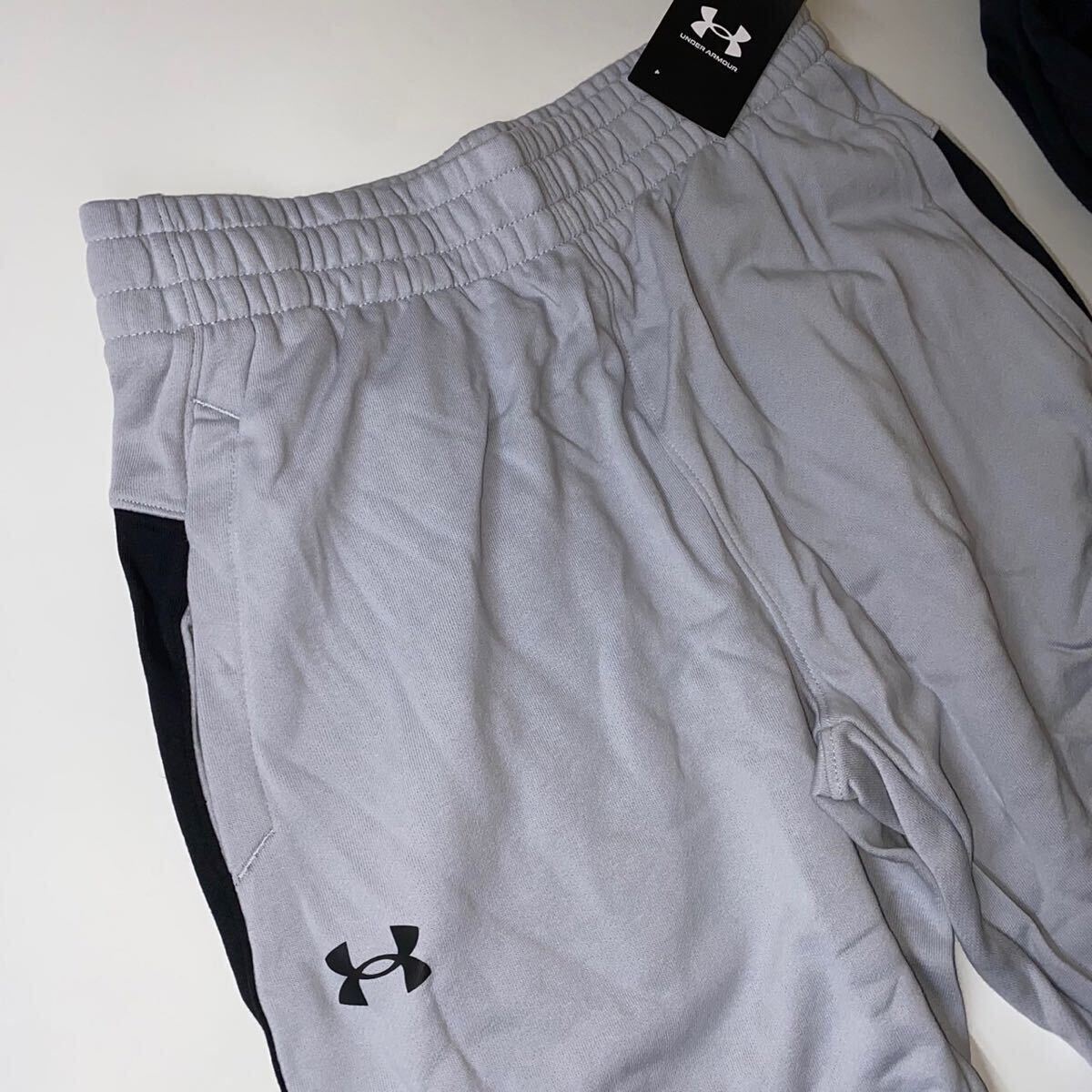 UNDER ARMOUR アンダーアーマー ビッグロゴ ポケット付 プルオーバー 上下セット 黒灰 L 1369470-001/1369472-011の画像3