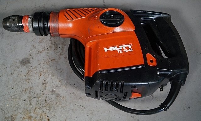 ◎ HILTI ヒルティ ハンマードリル 100V ケース付き ※ジャンク品 TE16-M_画像4