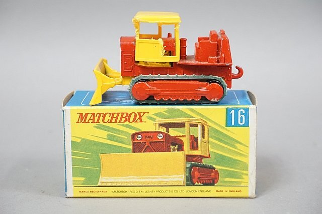 LESNEY MATCHBOX レズニー マッチボックス CASE TRACTOR トラクター 全長約6.5cm 英国製 ※パーツ破損有り No.16_画像1
