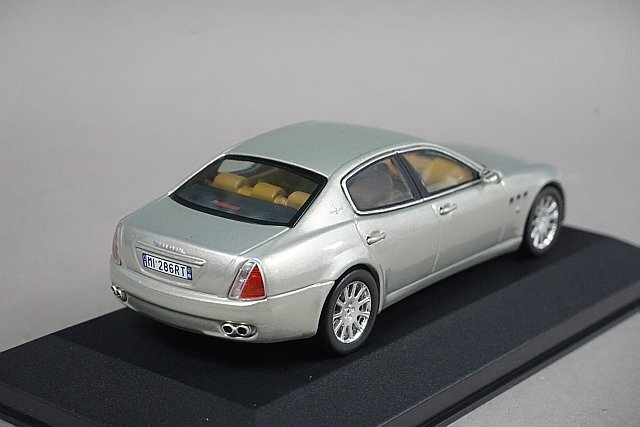 ixo イクソ 1/43 Maserati マセラティ Quattroporte クワトロポルテ ゴールド ディーラー特注 MOC039_画像3