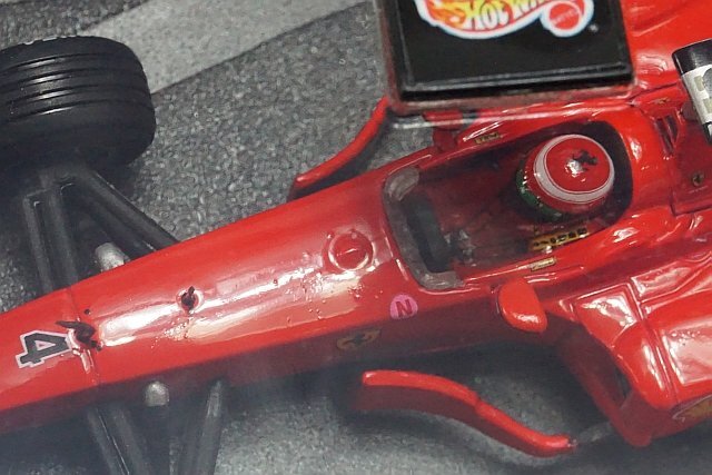 Hotwheels ホットウィール 1/43 Ferrari フェラーリ F399 エディ・アーバイン 1999 #4 24626_画像3