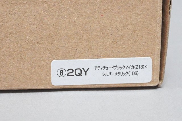 1/30 トヨタ RAV4 PHV 色見本ミニカー 店頭展示用 非売品 ⑧2QY アティチュードブラックマイカ (218) × シルバーメタリック (1D6)_画像8